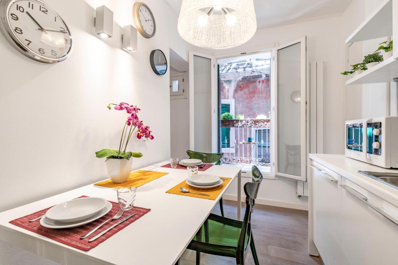 Ferienwohnung Cipriani Frari Canal View Venedig Exterior foto